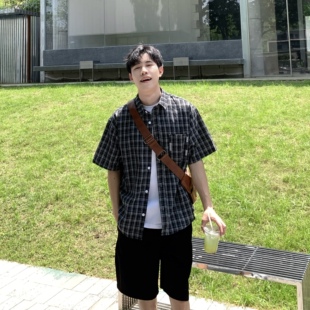 复古黑格子口袋短袖衬衫男2026夏季全棉简约宽松慵懒休闲半袖衬衣