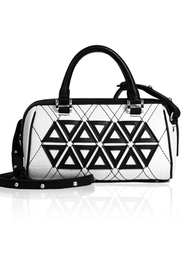 LULU LAM原创设计Trangle三角几何图形清新实用百搭枕头提手包