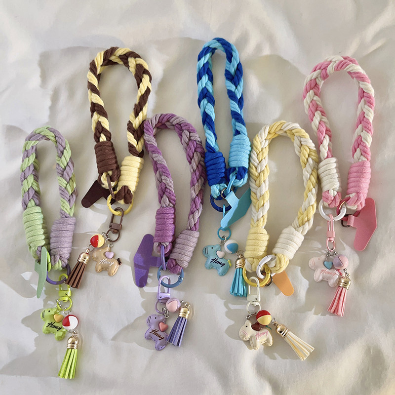 可爱卡通时尚百搭球球流苏小马手机挂件编织挂绳尼龙线材适用于手机壳趣味学生女汽车钥匙扣耳机套ccd便携链