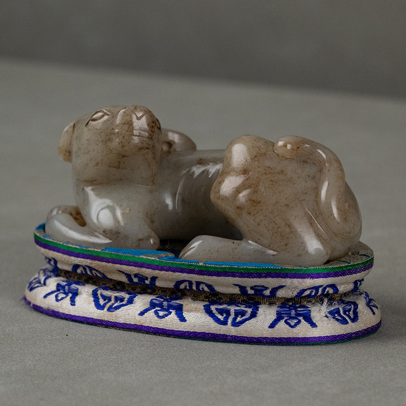 明代玉雕犬摆件老物件古玩古董玉器收藏天然玉雕装饰摆件432.9g