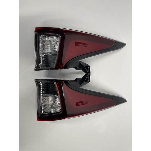普锐斯尾灯适用于丰田普锐斯2020款prius XW50尾灯81561-47460