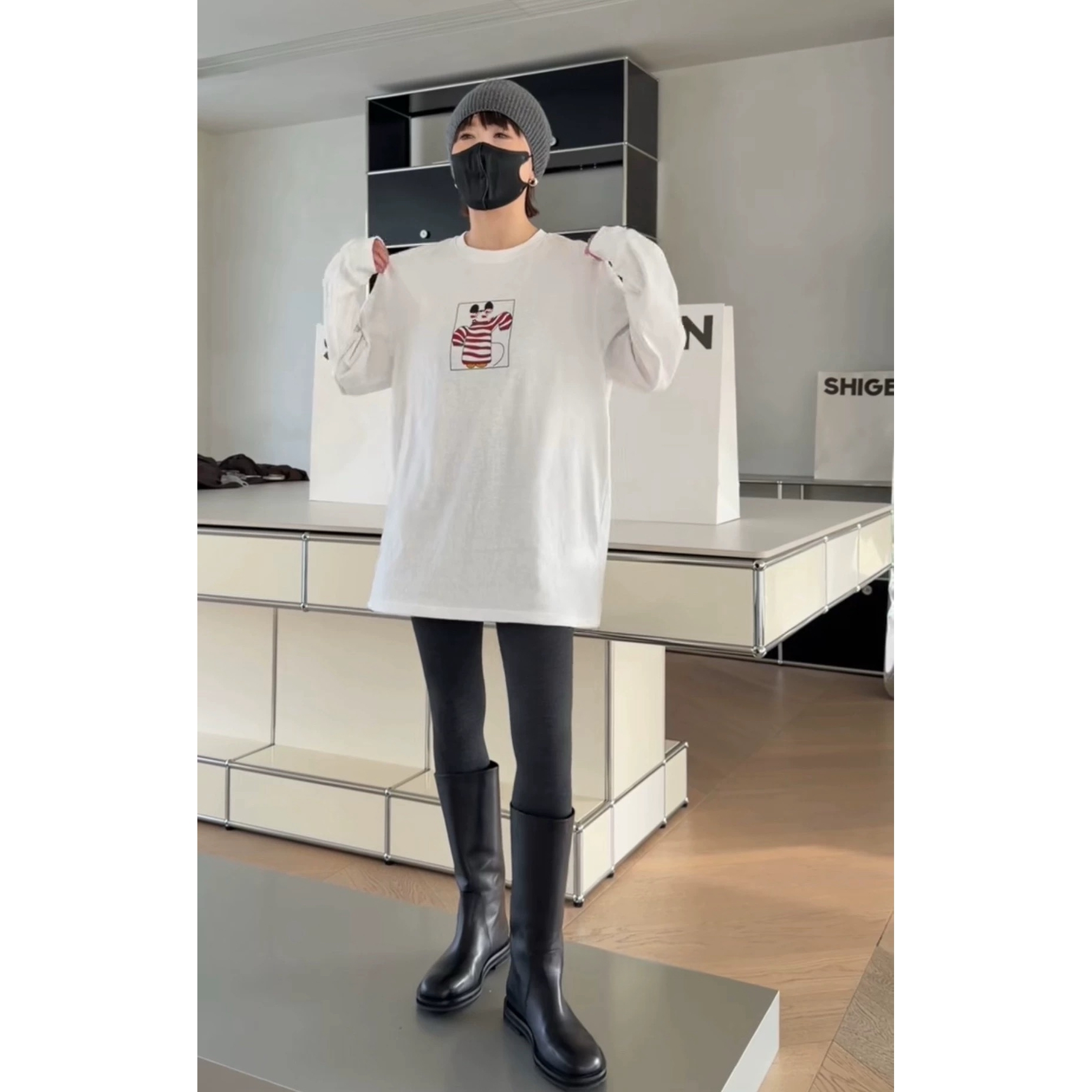 秒发25年冬款诗歌兰26176休闲时尚潮流个性圆领中长款卡通T恤女装