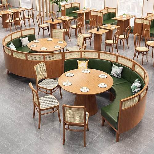 西餐厅编藤卡座沙发咖啡厅店连锁店餐饮家具靠墙商用实木桌椅组合