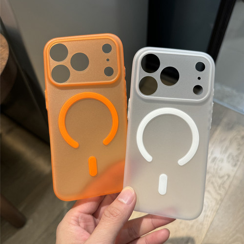 轻薄磁吸透明情侣手机壳