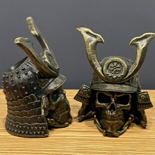 黄铜武士骷髅刀坠EDC伞绳饰品坠推牌弹弓坠DIY手工编织绳配件挂件