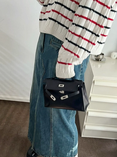 Демисезонная универсальная сумка на одно плечо, цепь, премиум класс, на цепочке