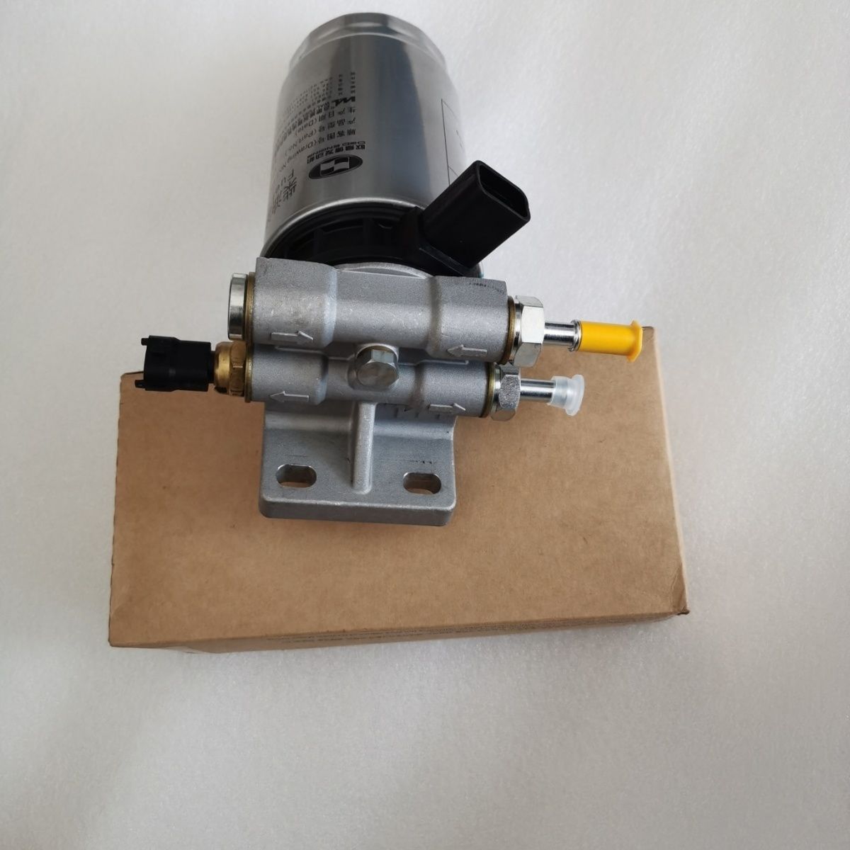 适用于华泰圣达菲宝利格2.0T OED柴油滤清器总成柴油滤芯总成柴滤