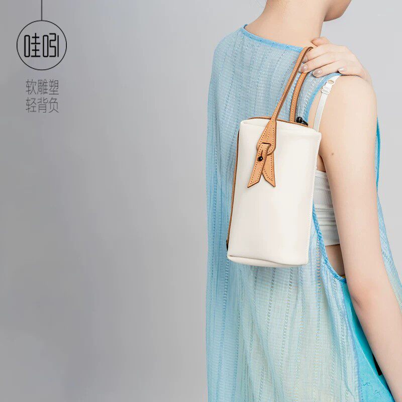 哇吲小众设计师手提斜挎女包