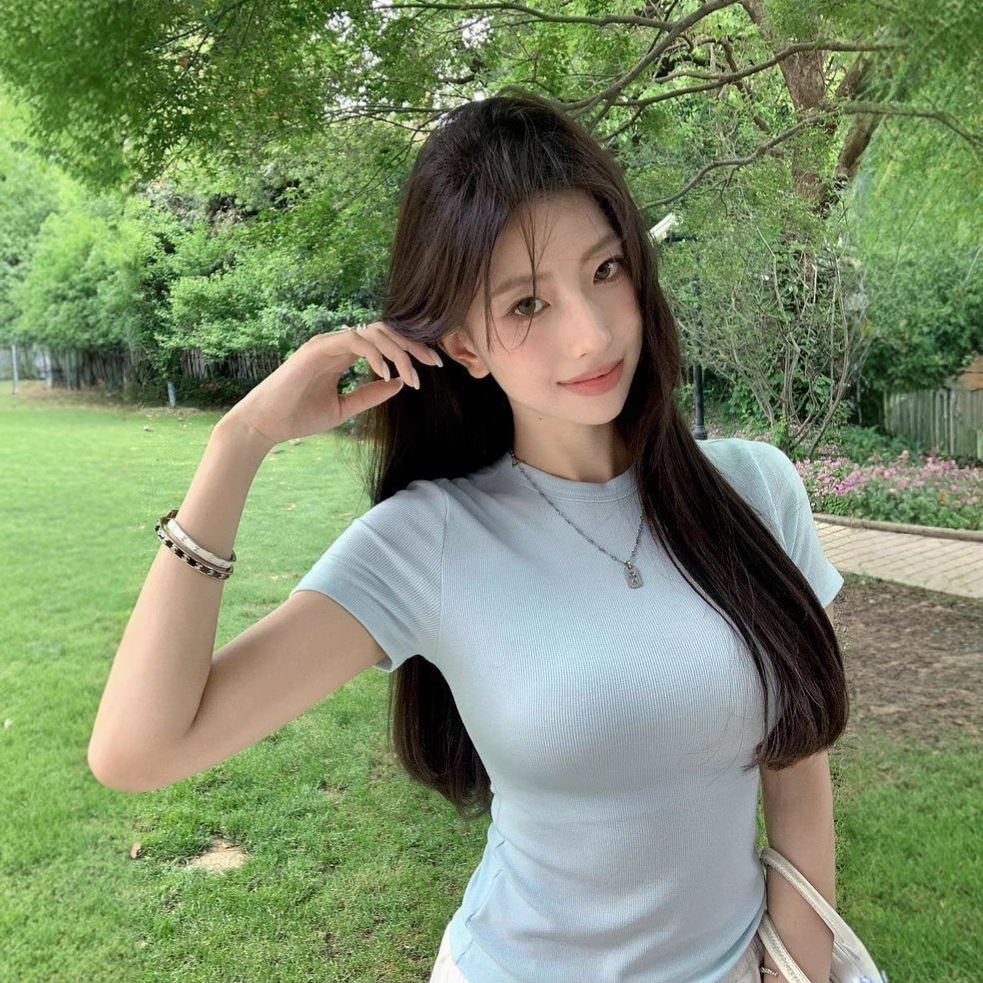 美式复古蓝色正肩短袖t恤女夏2025新款修身收腰紧身辣妹短款上衣