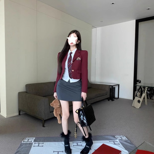 小西服學(xué)院風(fēng)感辣妹jk氣質(zhì)長袖 酒紅色短款 西裝 外套女春季 上衣