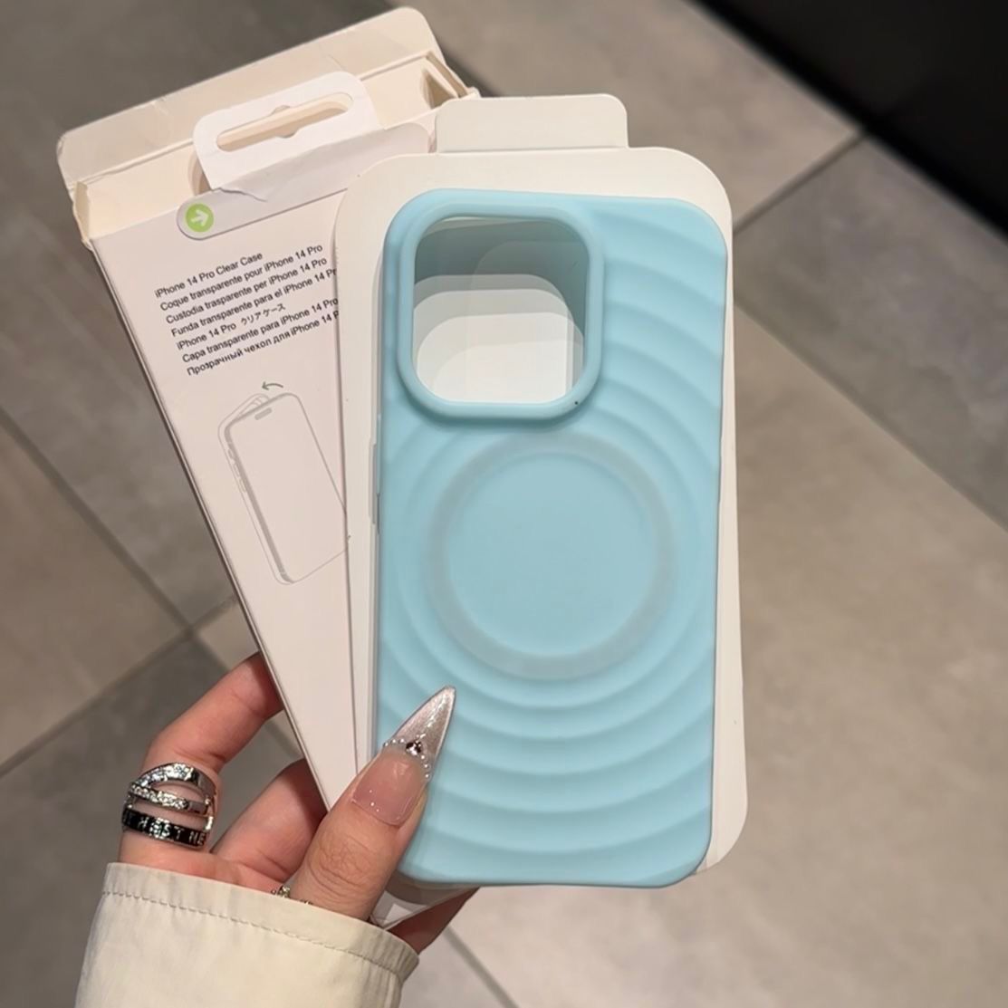 简约纯色液态硅胶磁吸壳适用苹果16promax手机壳新款iphone15无线充保护套14男女14磨砂肤感12不沾指纹11可爱