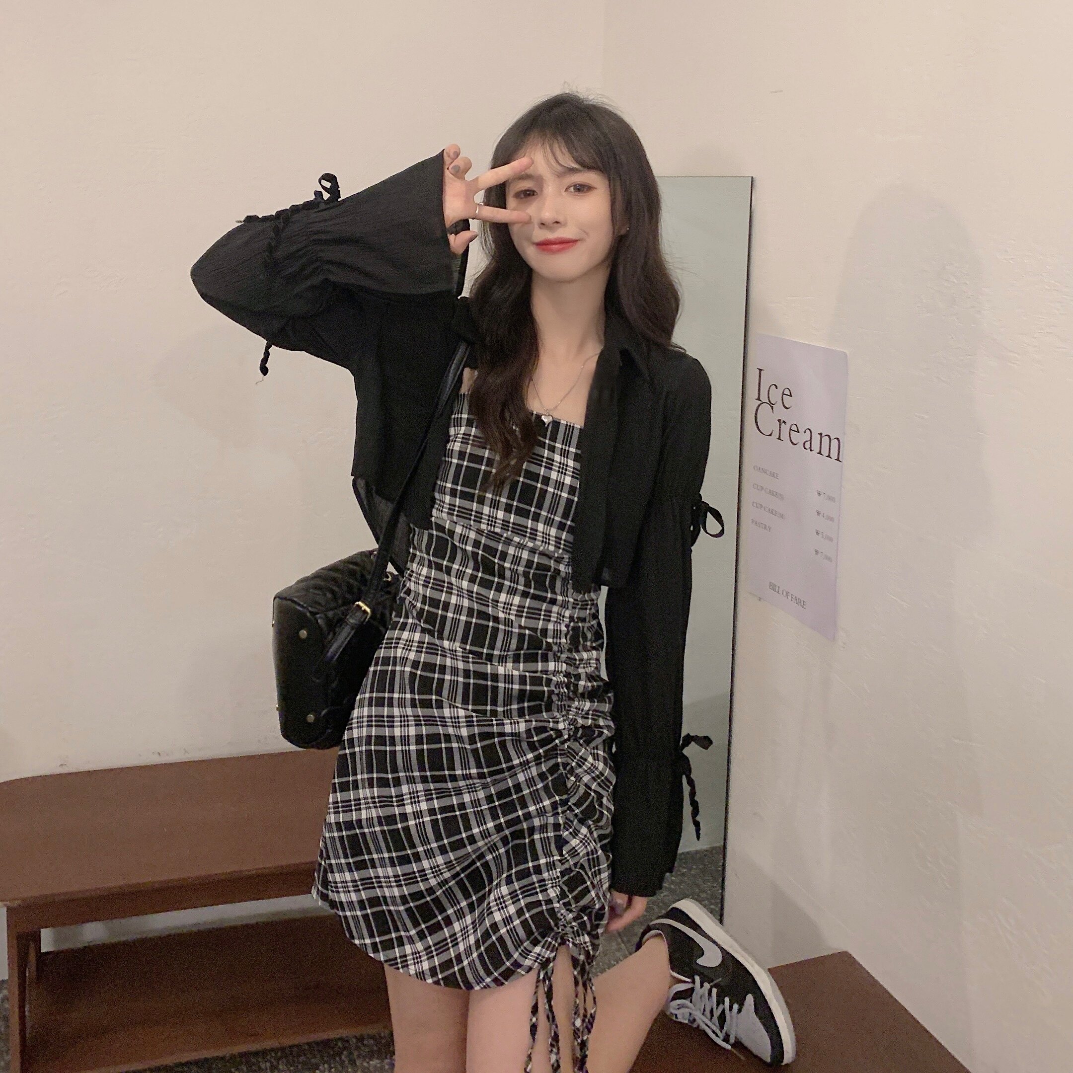 甜酷风辣妹盐系炸街两件套装大码微胖mm格子吊带裙子长袖防晒衬衫