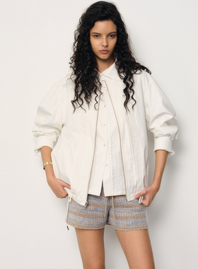 【JUNWEILIN】hug 2025白色秋冬度假系列不对称领双面穿教练外套