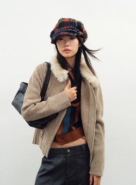 【JUNWEILIN】hug 2025秋冬新款杏色立体绞花拼毛开衫