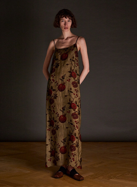 【UMA WANG】hug 2025秋冬新款复古石榴印花吊带连衣裙