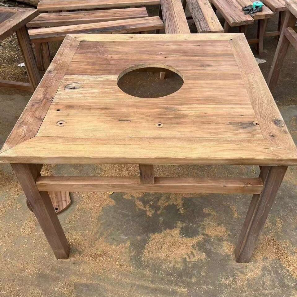 老榆木劈柴院餐桌八仙桌开洞烧烤桌自然风化纹理老榆木火锅桌