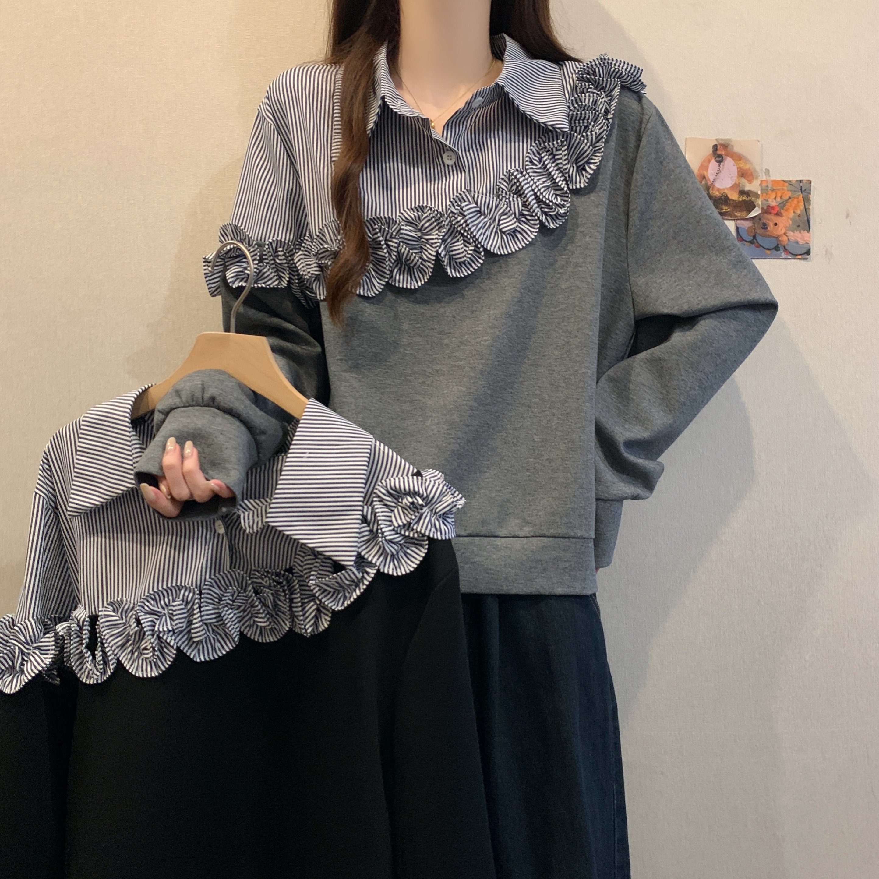 时尚木耳边条纹拼接假两件卫衣女秋冬大码胖mm设计感遮肉显瘦上衣