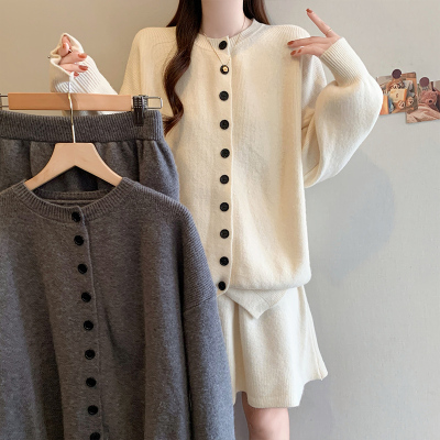 实拍2025冬季新款大码女时尚高级感宽松慵懒风针织开衫半身裙套装