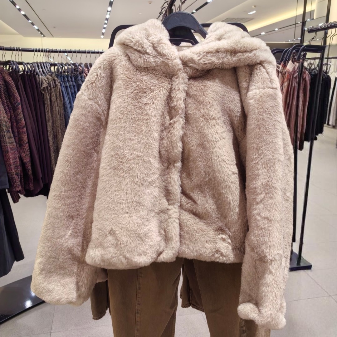 VM NY NB UR2025冬气质百搭氛围感连帽人造毛皮夹克外套6318279 z