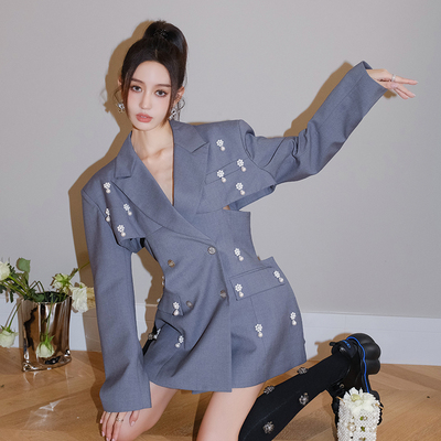 【折】设计师4MILE 春夏新款珠花缀饰收腰灰色西装西服外套