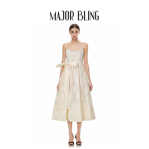 【折】Major Bling 蕾丝鱼骨伞型大裙摆中长连衣裙