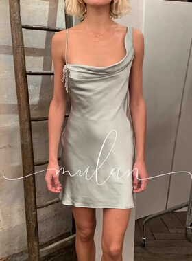 5折M码 Misha 单肩 绸缎感吊带水钻链条连衣裙 淡绿色