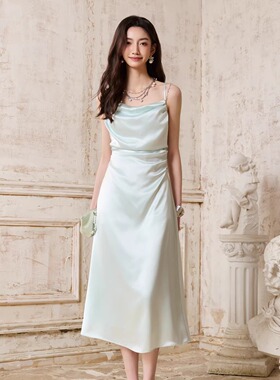 Three Quarters25SS蓝色珍珠链条肩带荡领褶皱合体醋酸吊带连衣裙