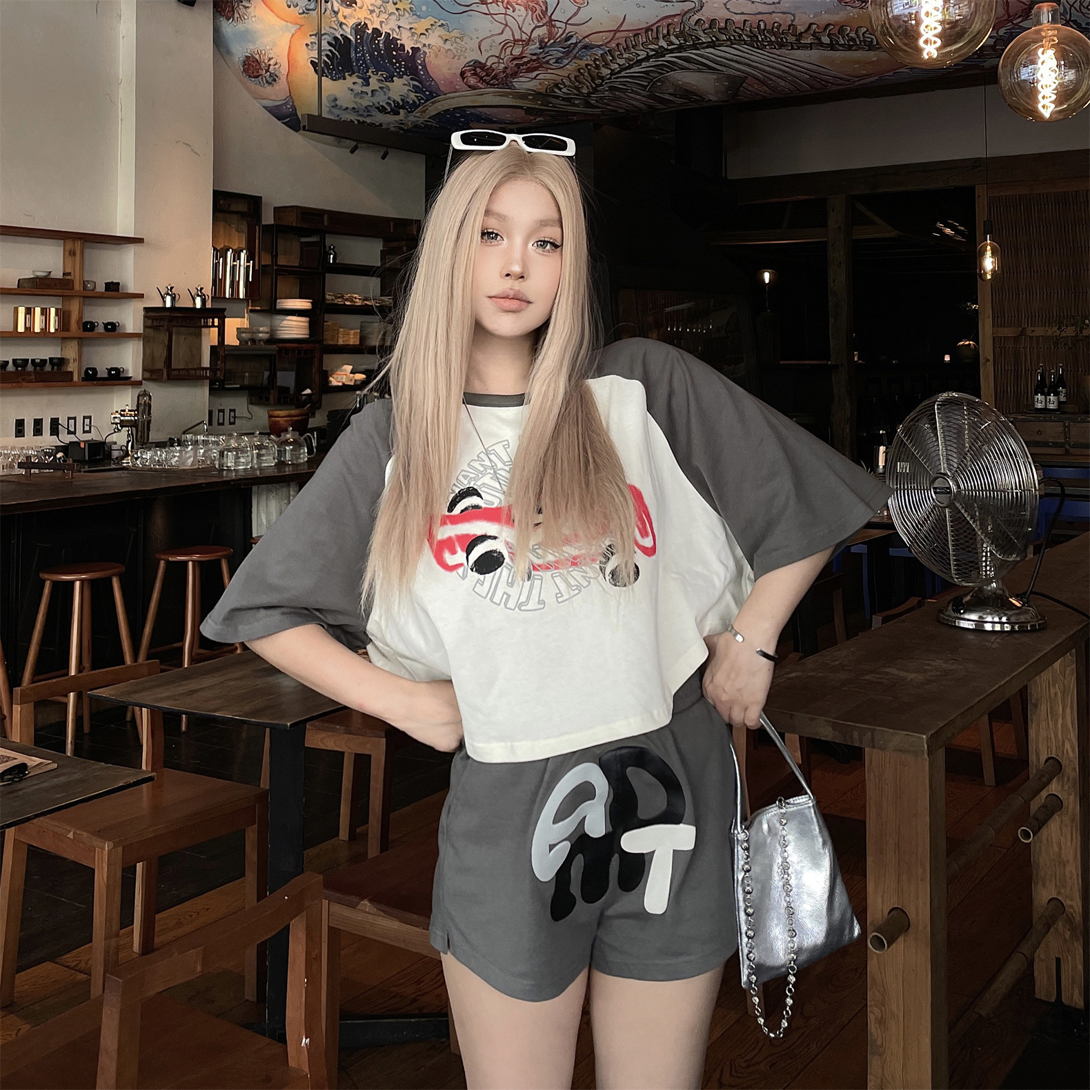 Andrea Martin24夏印花小赛车短袖logo立体发泡印花短裤木兰合集