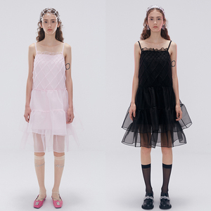 【折XS】ESTER HSU 时尚甜美粉色黑色网格泡泡纱吊带连衣裙