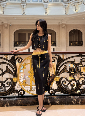 4折清货 Ice dust 清冷黑色新中式 镜子吊坠 皇室感西装码数半裙