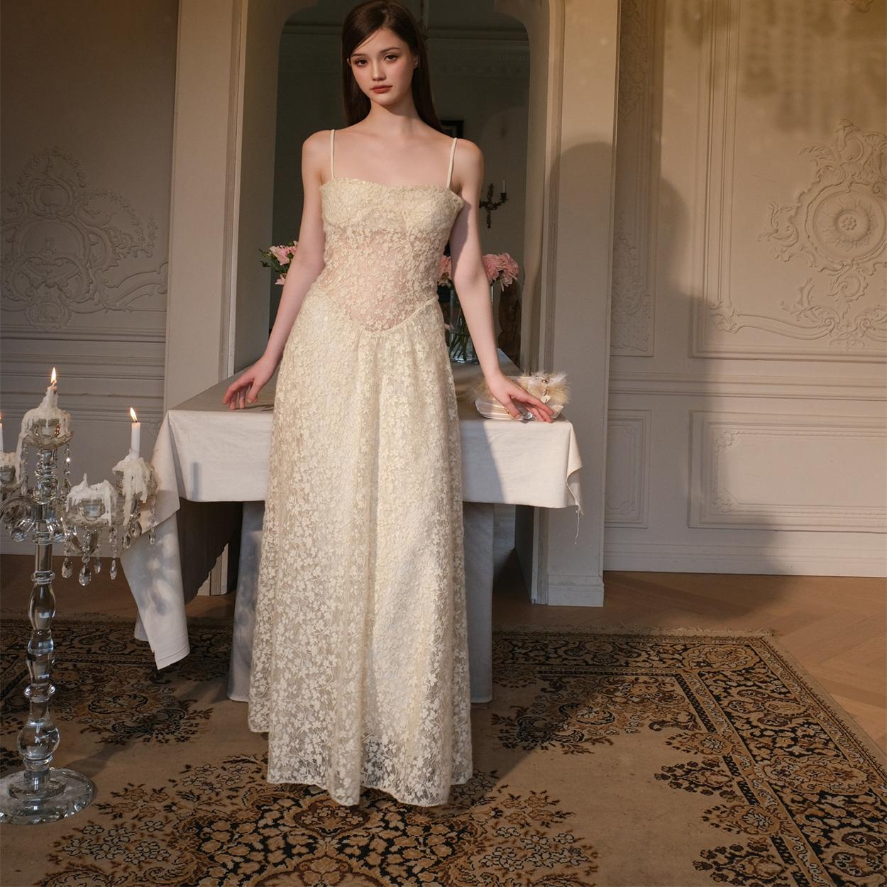 Jean SOO 2024秋季新款 西域腰姬浪漫镂空蕾丝吊带连衣裙