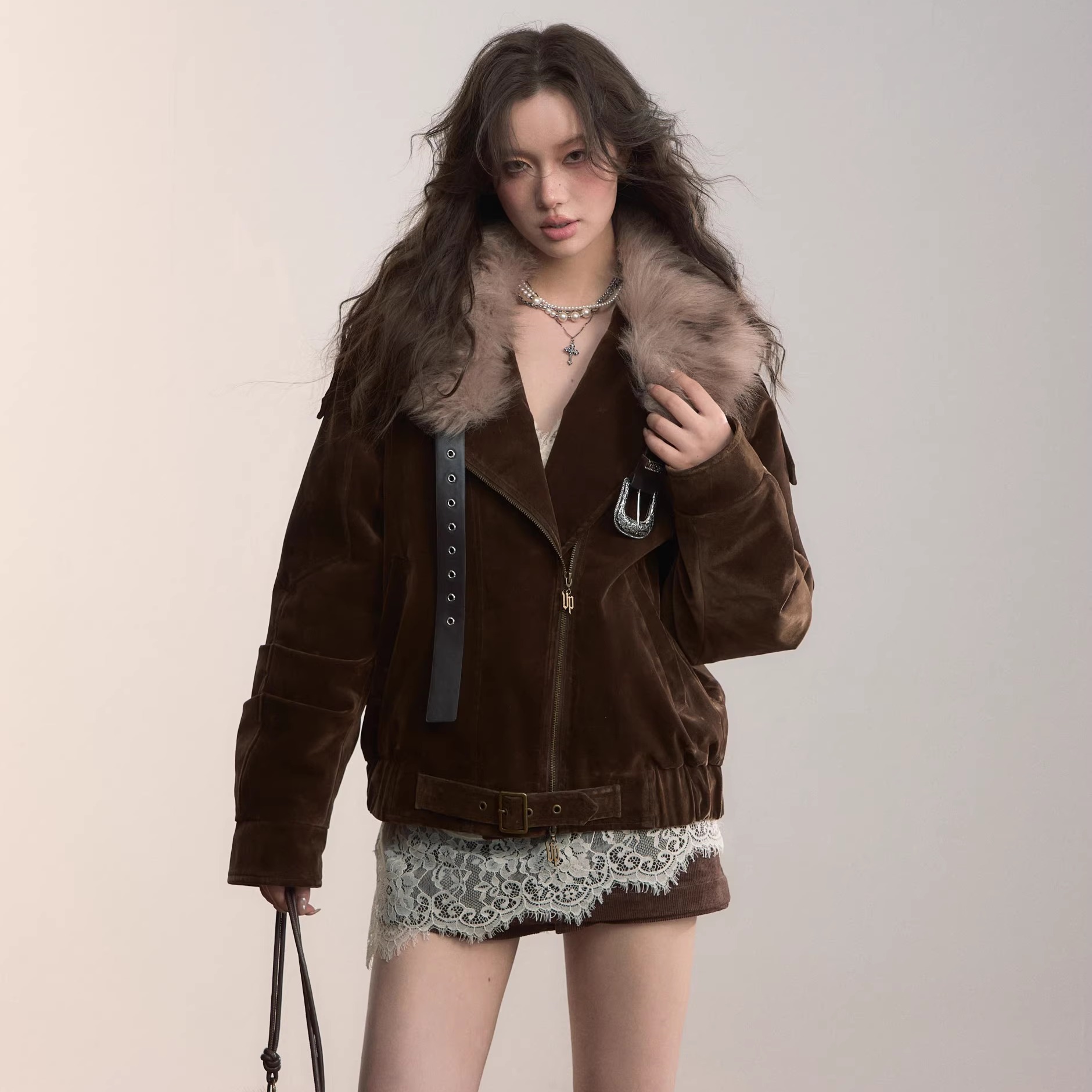 VIAPITTI 25AW 美式复古设计感工装羽绒夹克外套