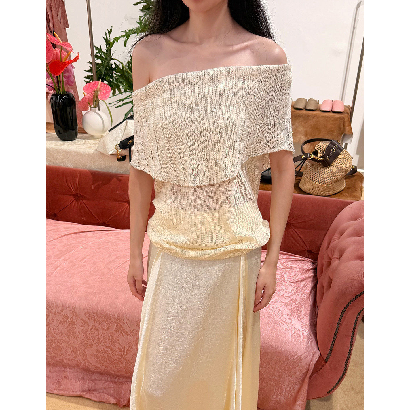 XU ZHI 26春季新品 亚麻混纺珠片纱拼接一字肩翻领针织背心