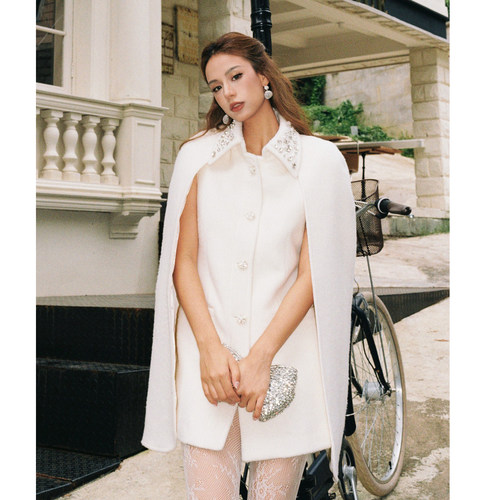 Min Pura  羊毛无袖钻饰斗篷