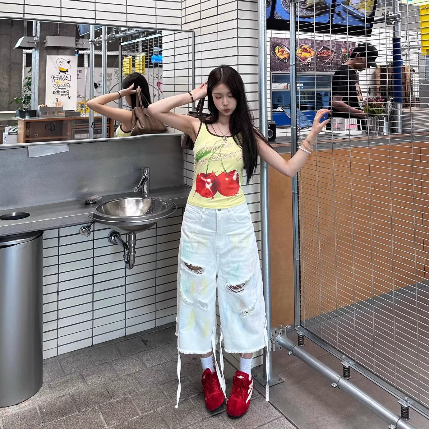 SOFITTE 25SS春夏新款 白色破洞彩色涂鸦宽松牛仔七分裤