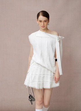 Diana Vevina 25SS早春新款 白色无袖小衫白色半裙