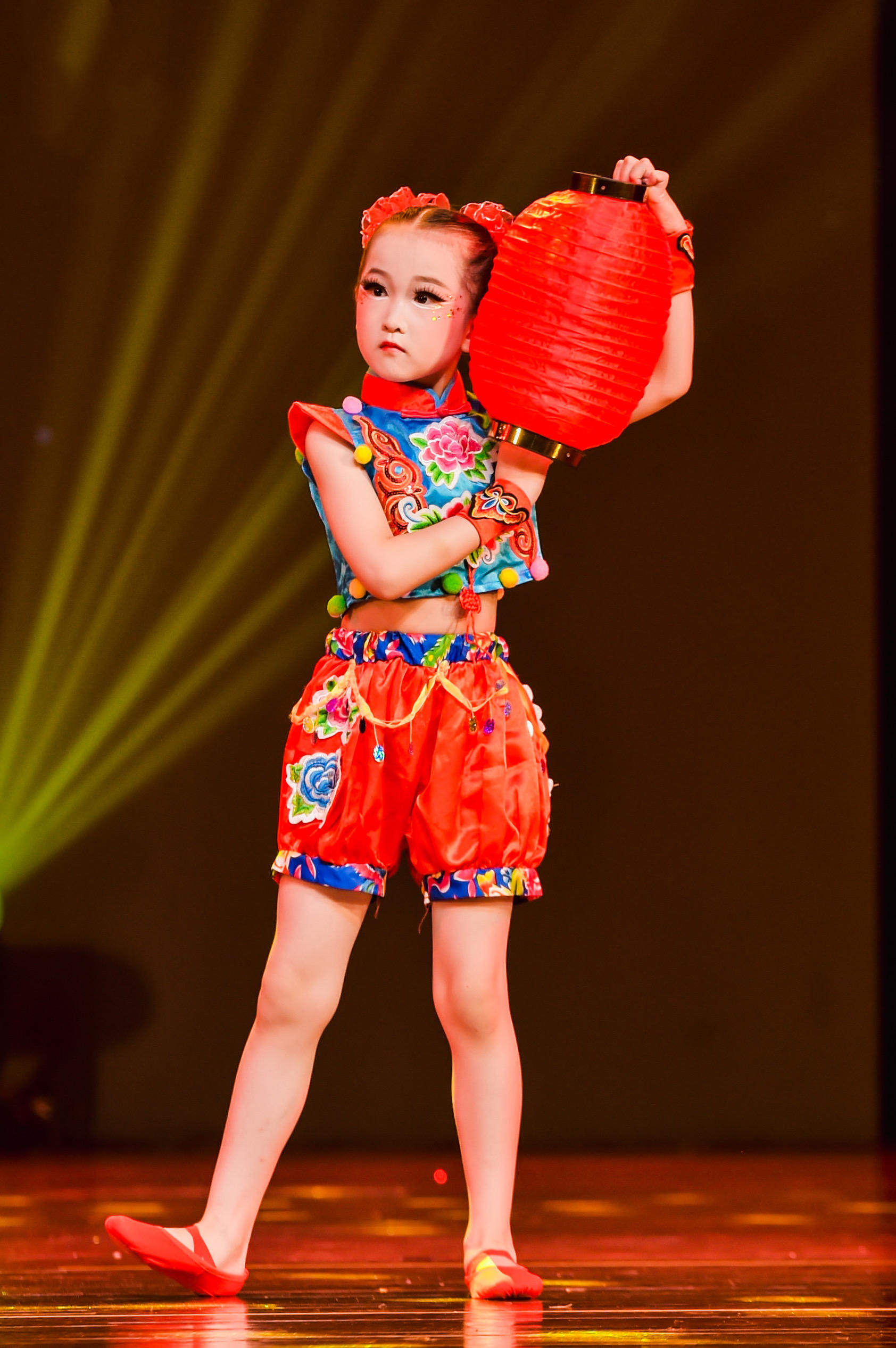 元日旗袍小梦娃福娃福气要来到吉祥娃娃连衣裙龙娃戏珠梦娃灯笼舞