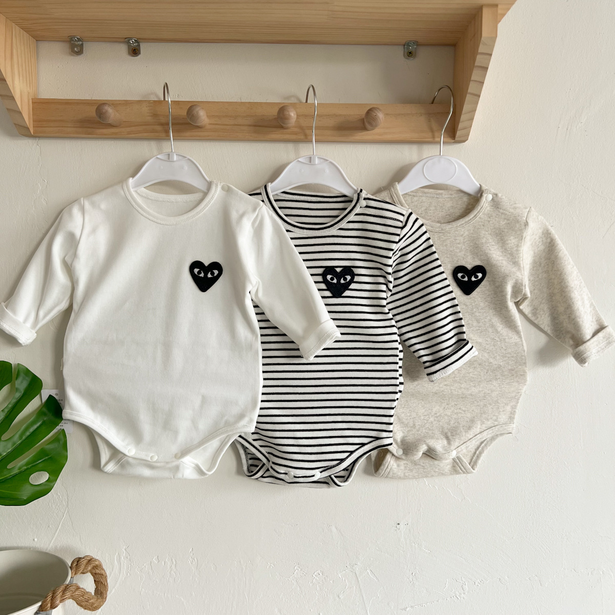 张闹闹春款婴幼儿童装三角爬服男女宝宝包屁衣哈衣连体服韩版卡通