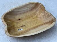 Solid wood irregular-shaped fruit plates, log trays, fruit plates, wooden basins, wooden plates, wooden bowls, irregular wooden plates and tableware thumbnail 4