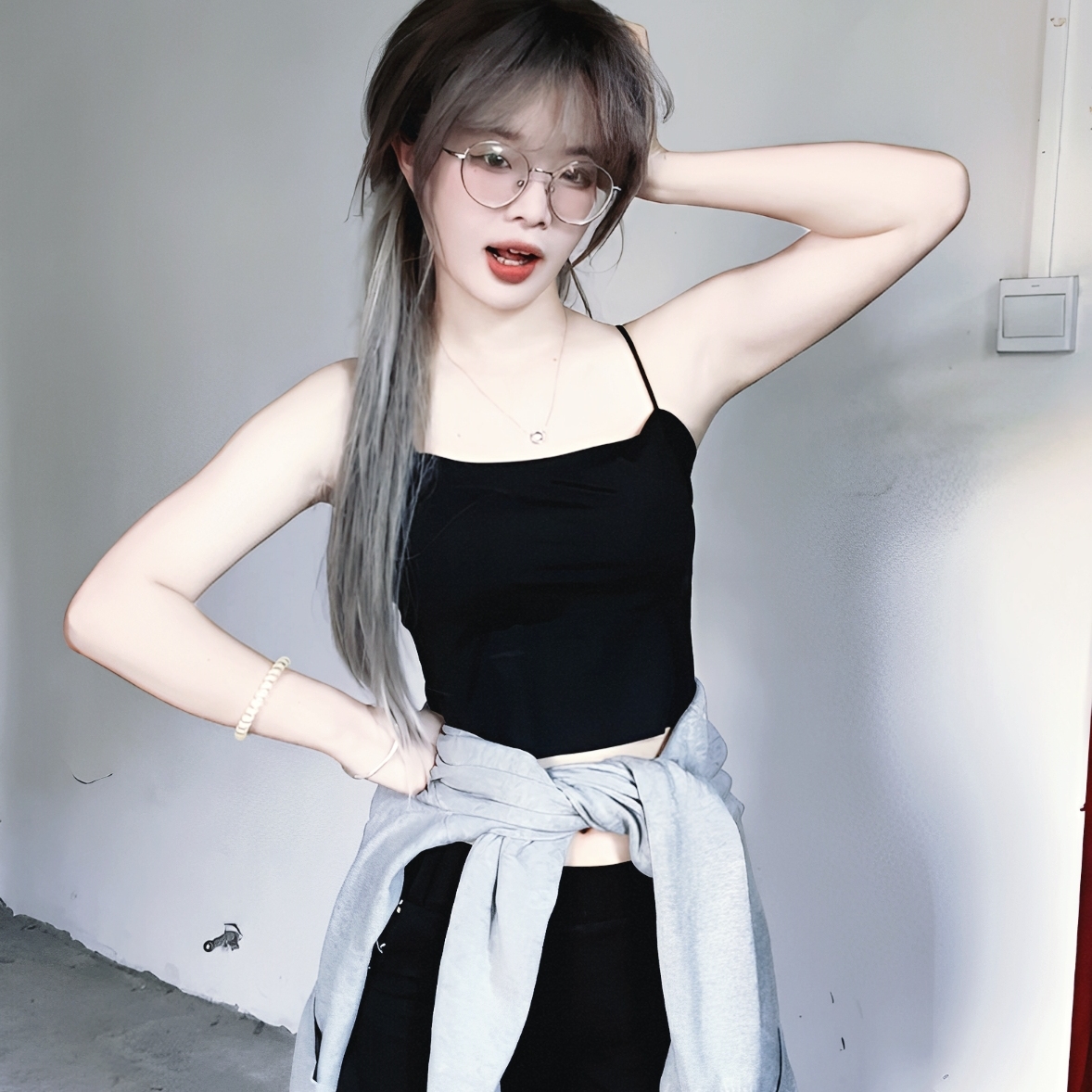 夏季jk制服小吊带背心式女内搭辣妹jk打底外穿带胸垫抹胸上衣黑