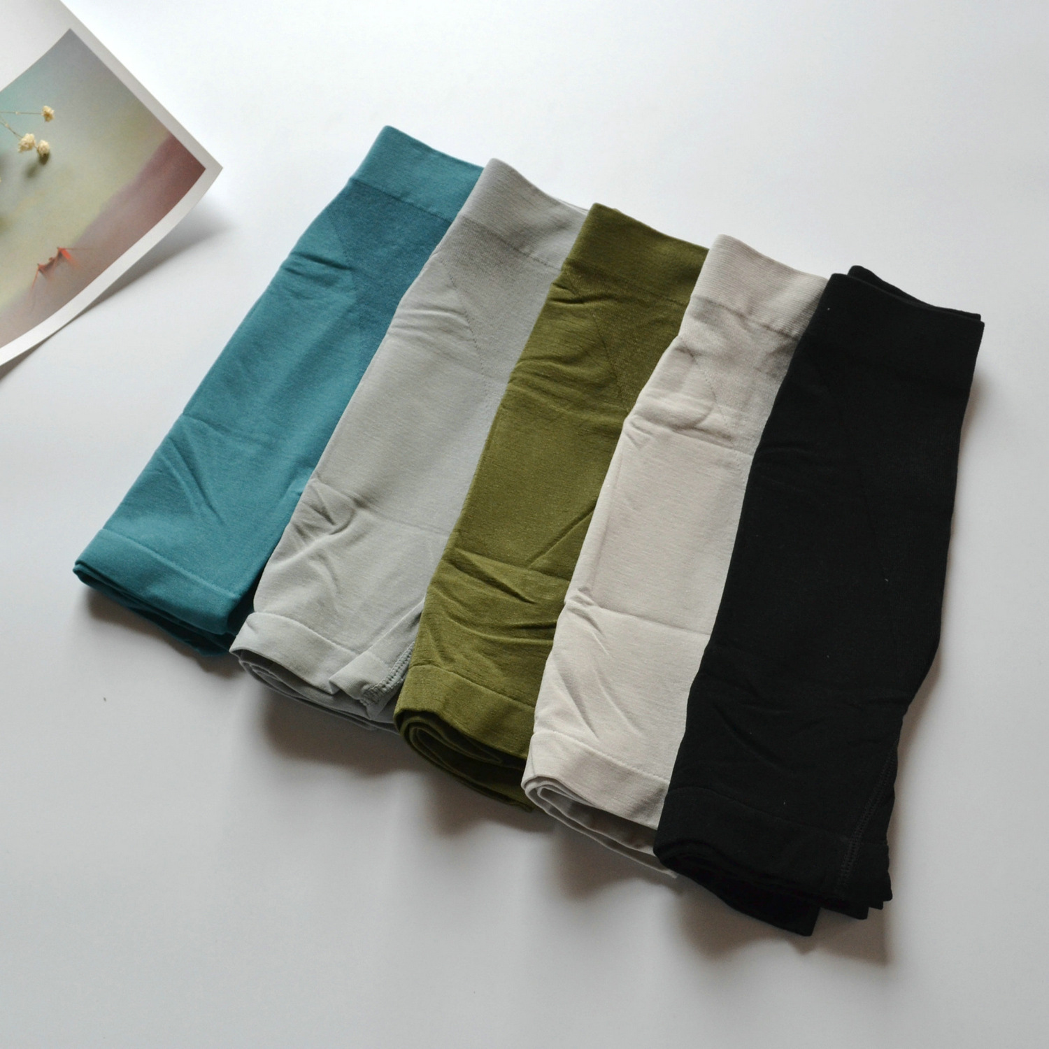 无缝薄款莫代尔面料舒适