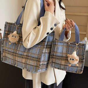 大容量格子布包包女时尚手提托特包女2025新款大容量毛呢腋下包女