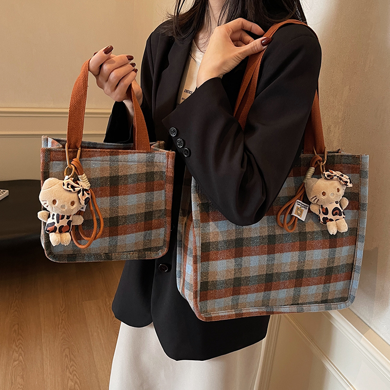 楠小姐2025新款复古休闲托特包