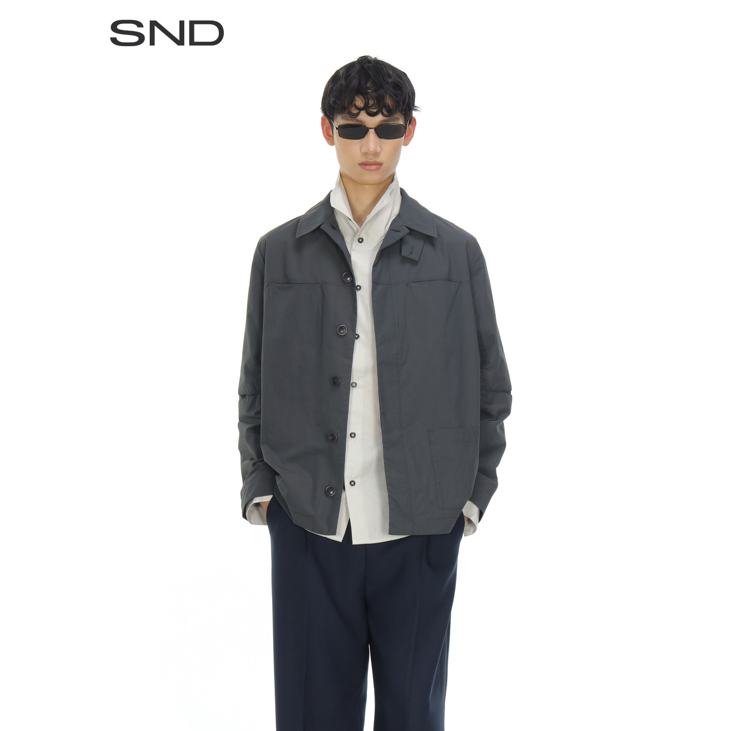 SND翻领剪裁细节短外套男款图片