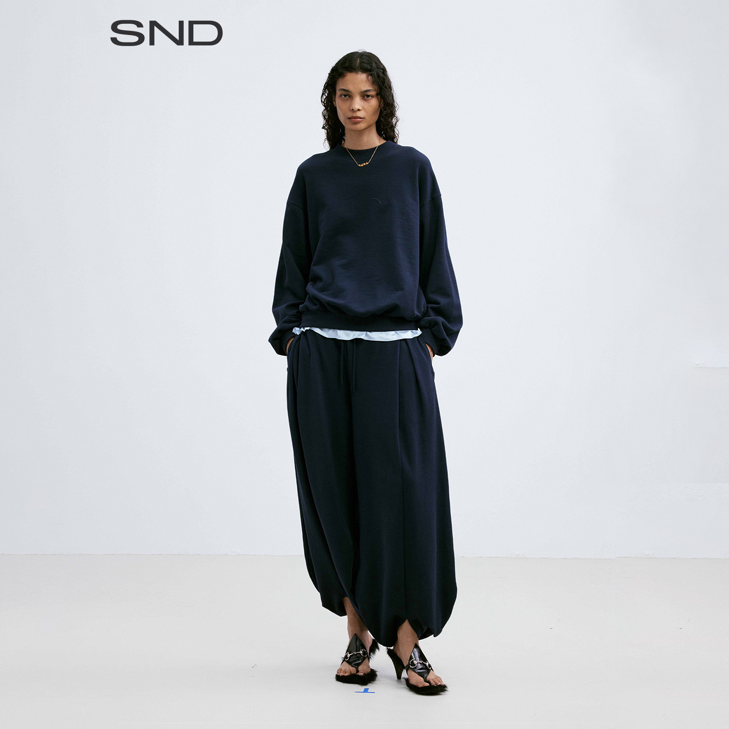 SNDPF26花苞运动卫裤女款图片