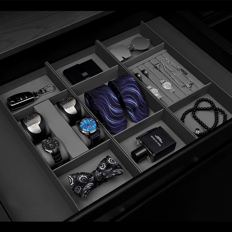 现代样板间衣橱抽屉饰品组合饰品摆件软装梳妆台手表香水领结搭配