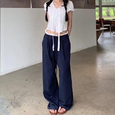 白色泡泡袖短裤衬衫女直筒休闲裤
