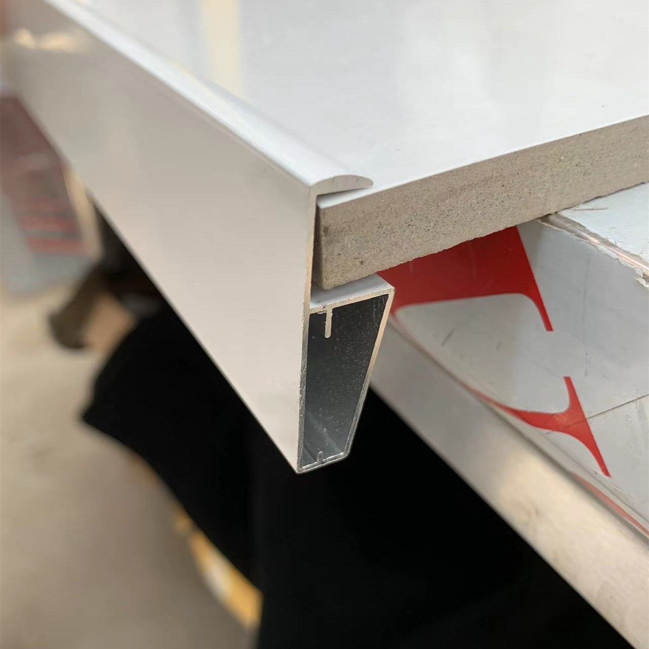 全套下挂下挡水条砖夹瓷砖橱柜卡槽收边封边条包边条铝合金配件,金属材料及制品,铝材/铝型材/铝合金,淘宝优惠券,粉丝福利购,淘宝优惠卷