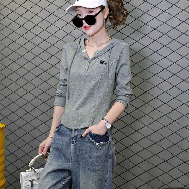 连帽长袖T恤女秋季2025新款外穿打底衫套头卫衣内搭休闲刺绣上衣