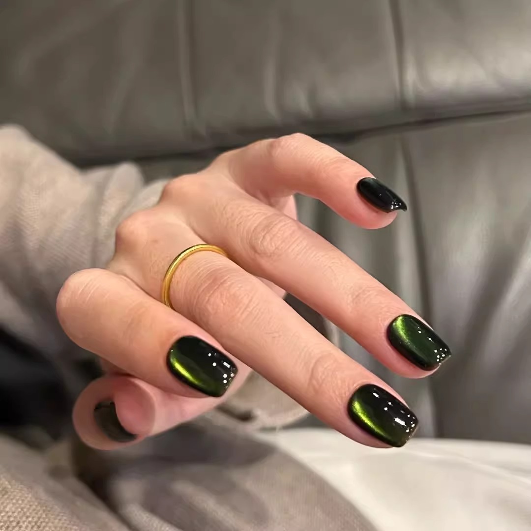 美甲穿戴甲手工绿色玻璃珠猫眼少女心可拆卸短款高级感假指甲